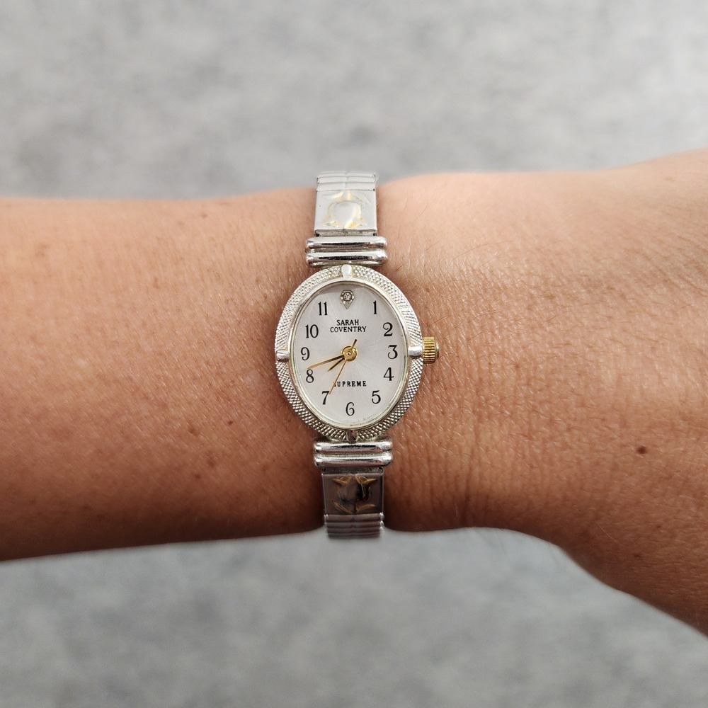 Sarah Coventry Silver Gold Two Tone Oval Face Expansion Band Wrist Watch Womens